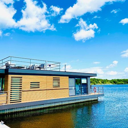 Vakantie & Resort Leukermeer Well  Exterior photo