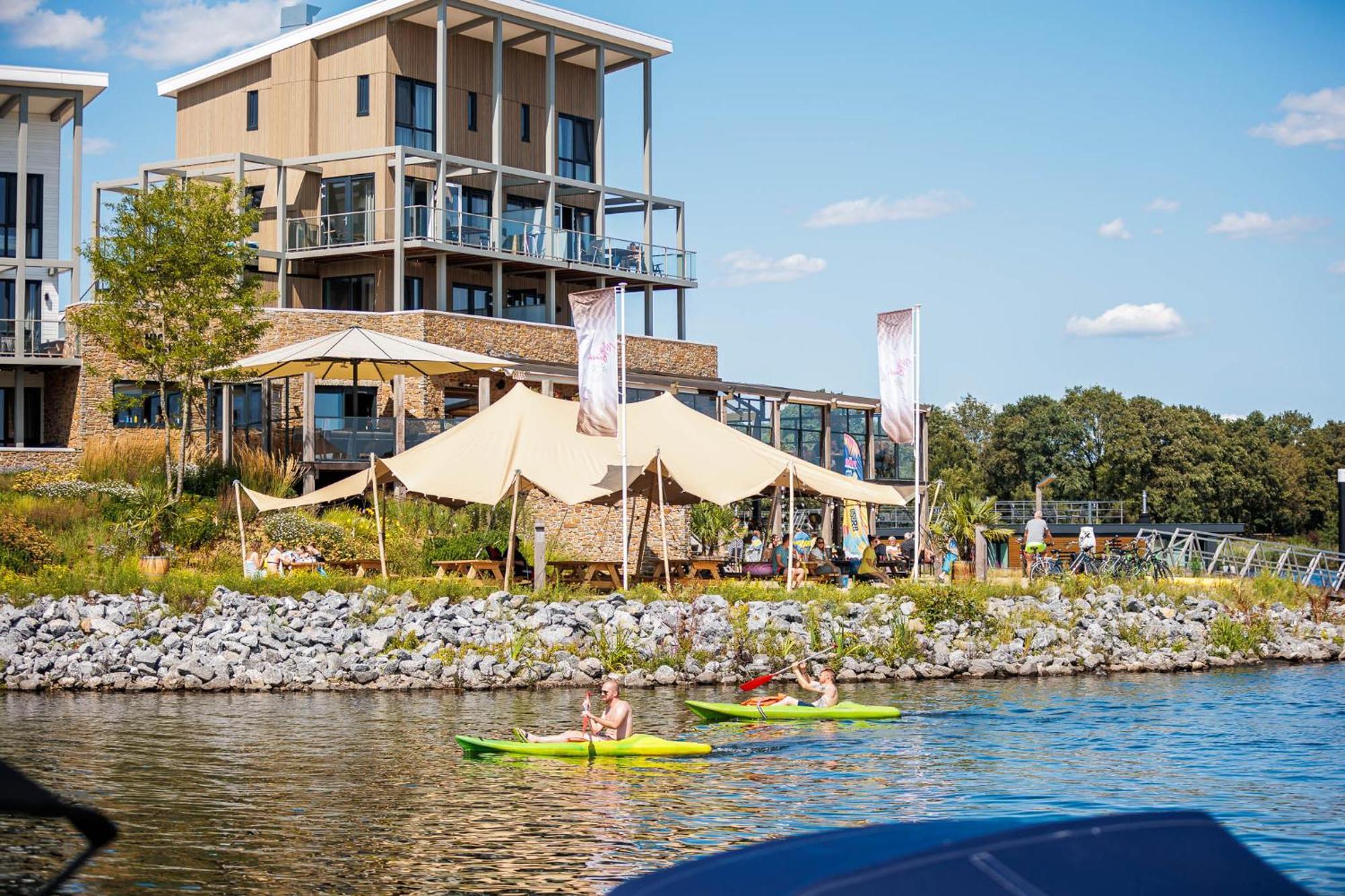 Vakantie & Resort Leukermeer Well  Exterior photo