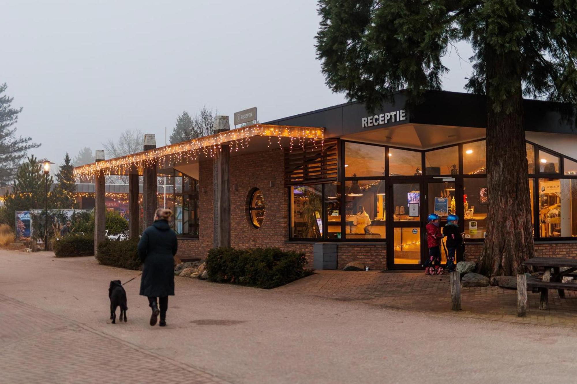 Vakantie & Resort Leukermeer Well  Exterior photo
